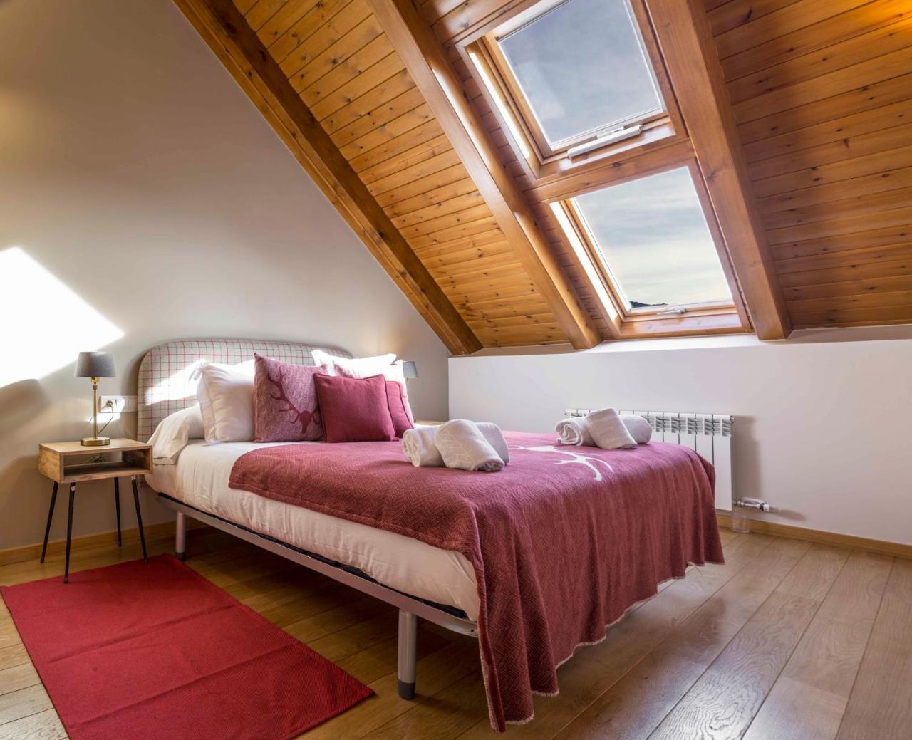 Atic De Luxe I Rustic A Esterri D'Aneu By Rural D'Aneu Zewnętrze zdjęcie